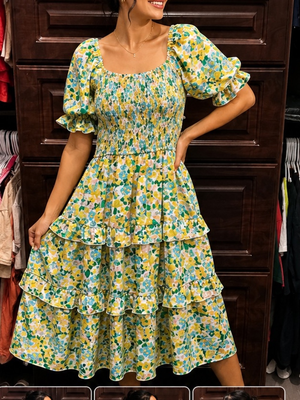 Concepts Floral Smocked Tiered Casual Dress LARGE Pit 17”
Length 34”
Stretchy